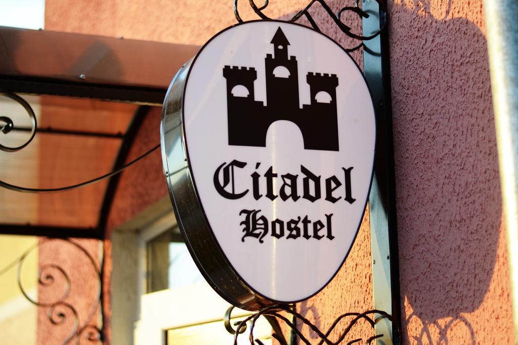 Citadel Hostel Alba Iulia Bagian luar foto
